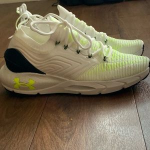 Under Armour Phantoms 2